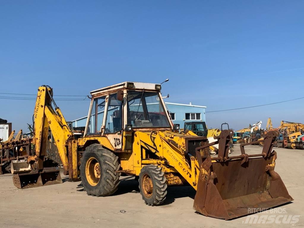 JCB 3 CX لوادر ذات جرافات عكسية