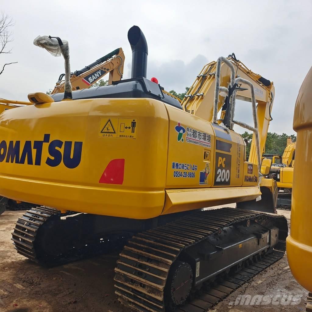 Komatsu PC 240 حفارات زحافة
