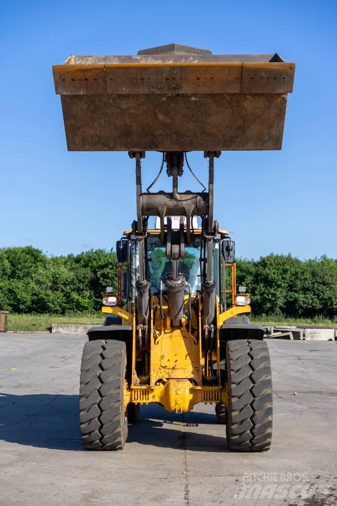 Volvo L 110 H لوادر بعجل