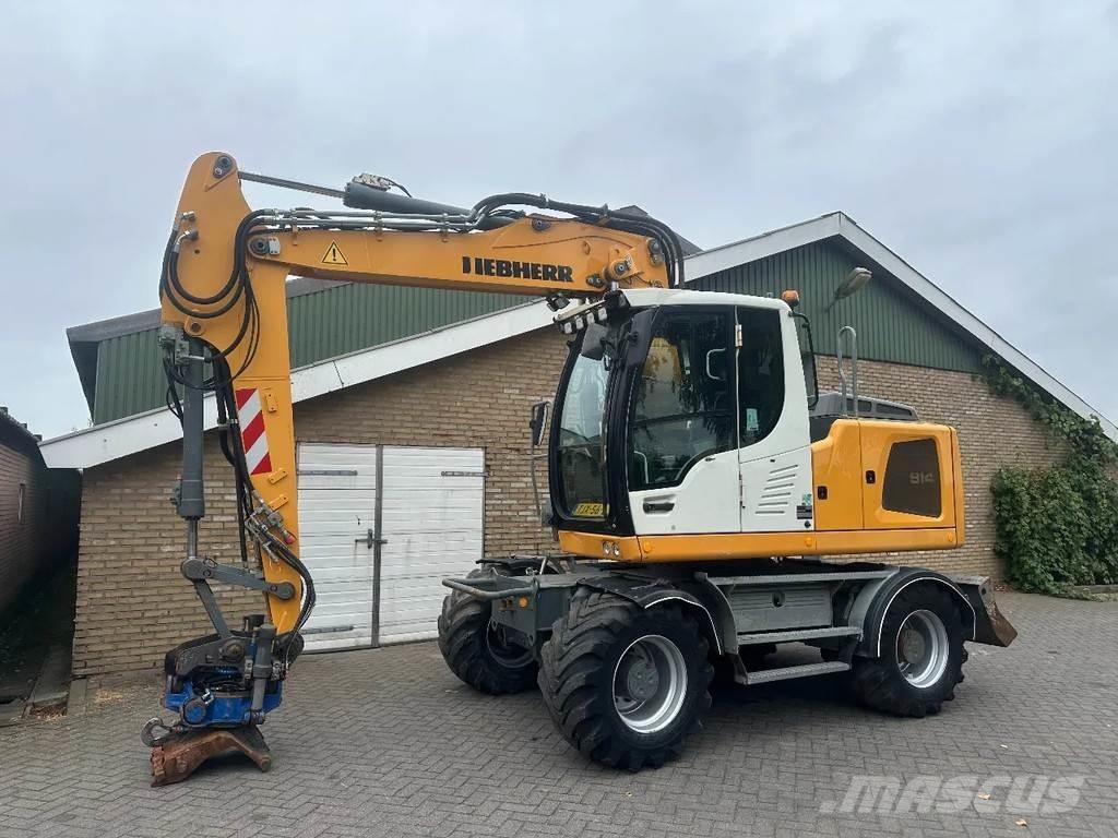 Liebherr A914 حفارات بعجل