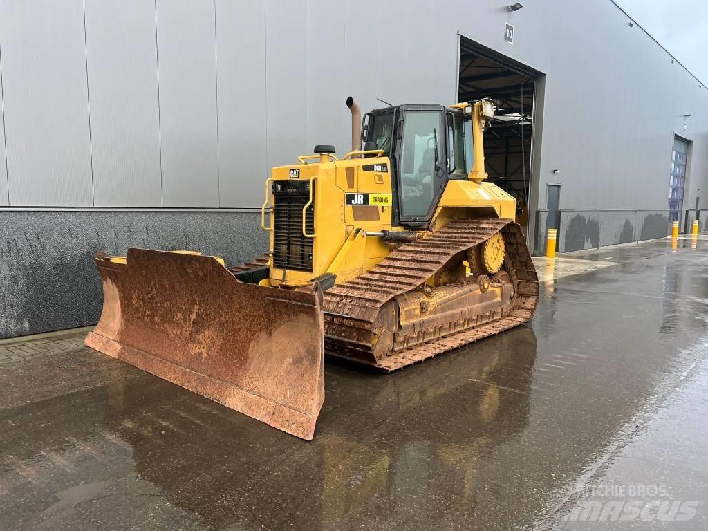 CAT D 6 N LGP بلدوزرات مجنزرة