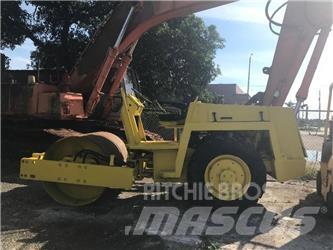 Bomag BW 142 D-2 ضاغطات التربة