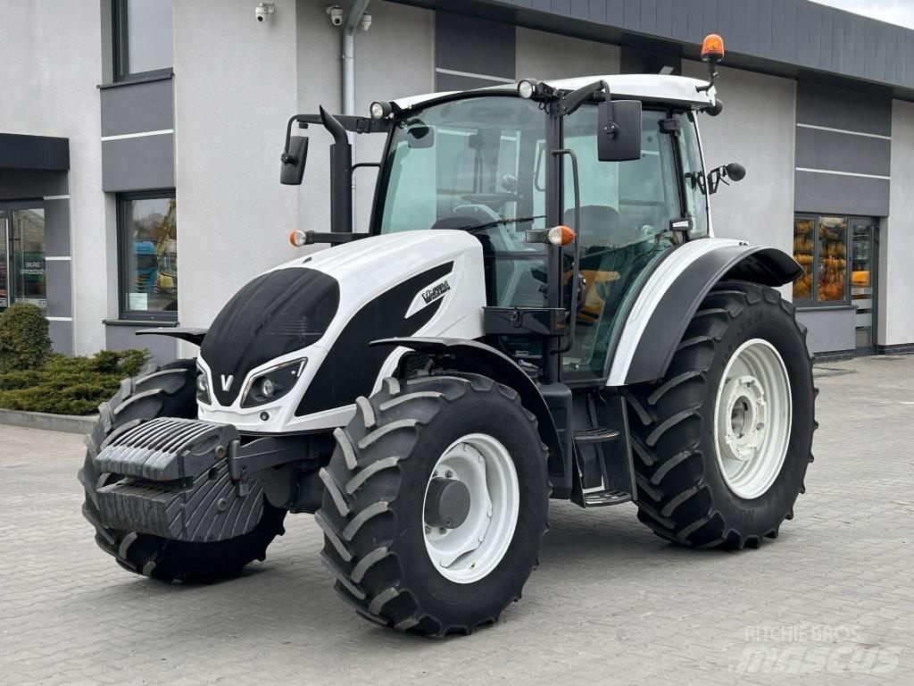 Valtra A 134 الجرارات