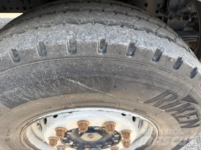 Iveco Trakker 450 شاحنات أخرى