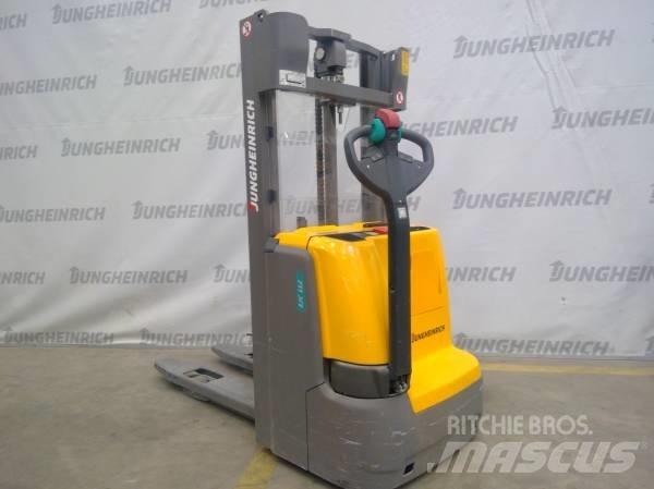 Jungheinrich EJC 112 معدات التكديس الجوالة