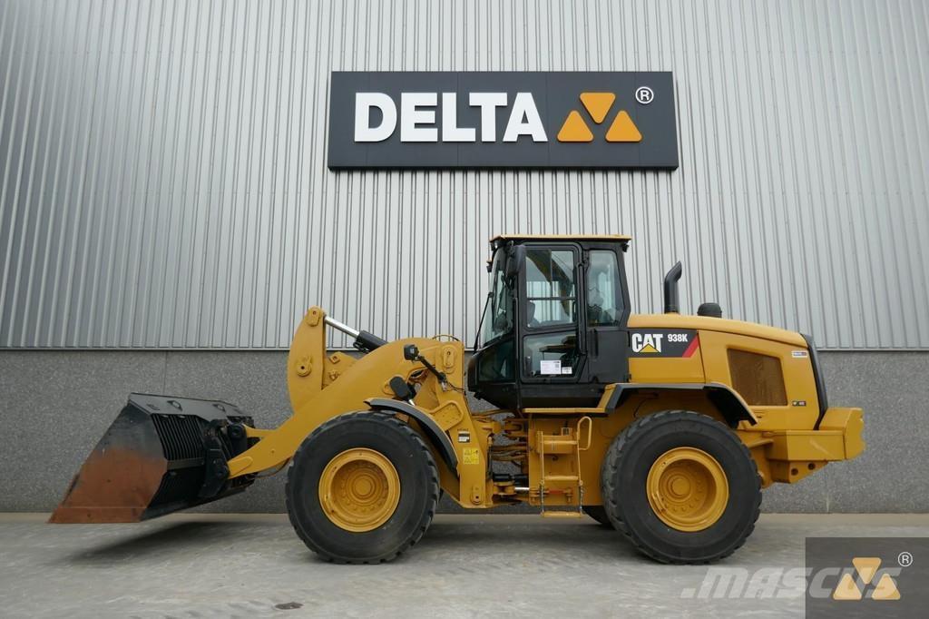 CAT 938K لوادر بعجل