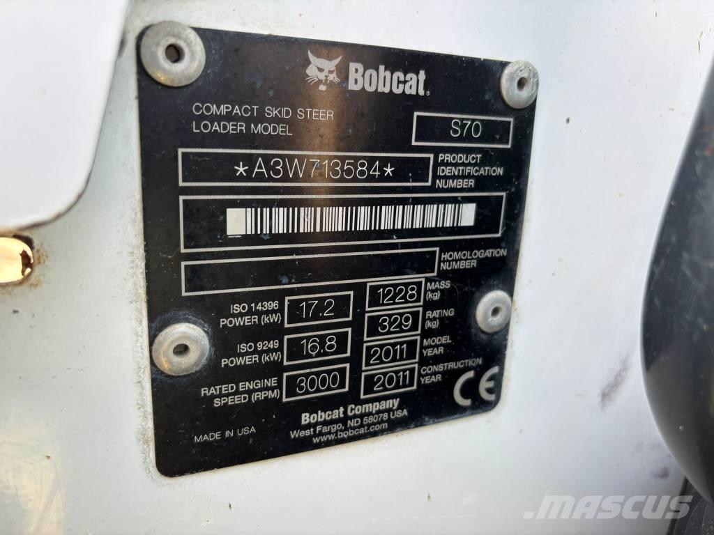 Bobcat S 70 لوادر انزلاقية التوجيه