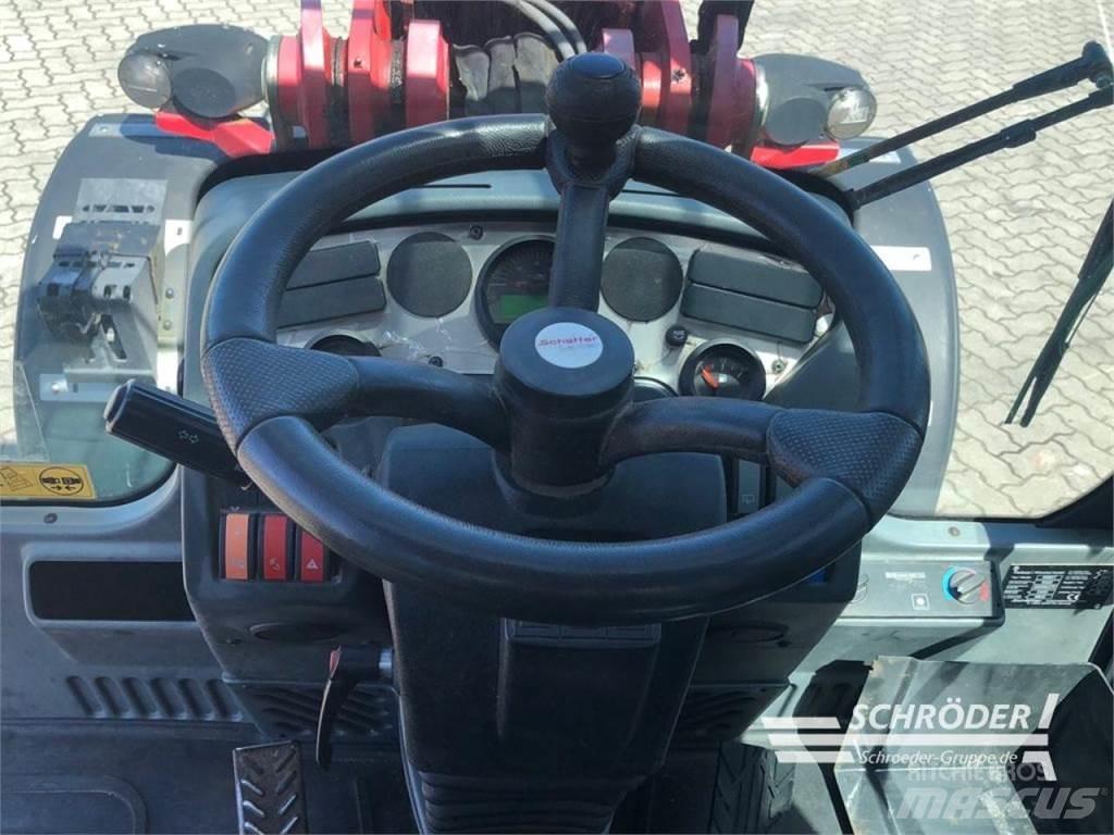 Schäffer 6680 T لوادر بعجل