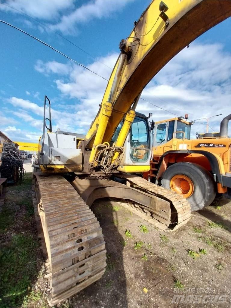 New Holland E 305 حفارات زحافة