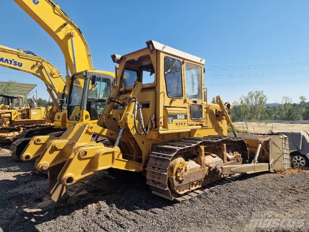 CAT D 6 D بلدوزرات مجنزرة