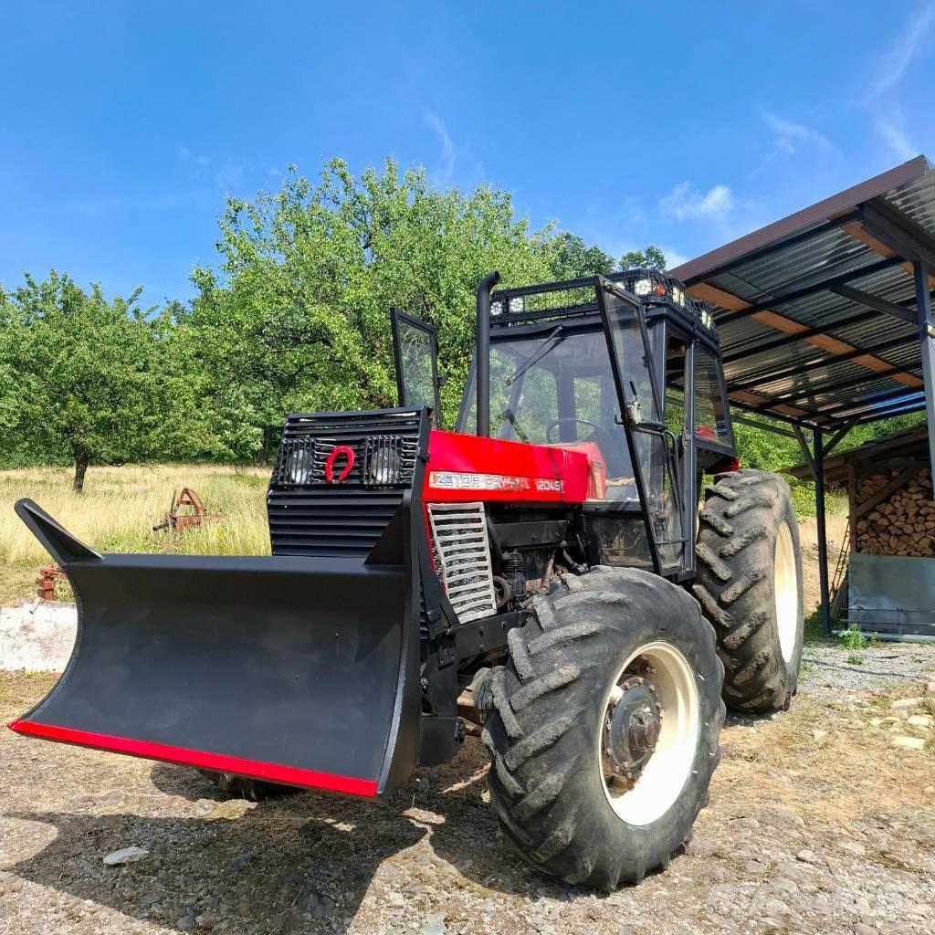 Zetor CRYSTAL جرارات التحريج
