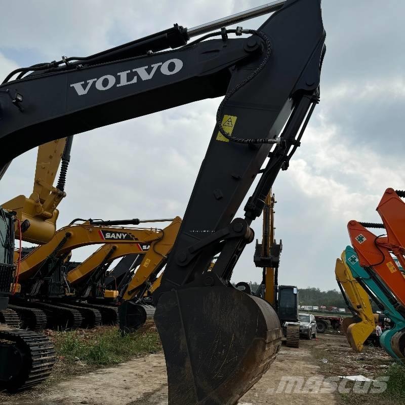 Volvo EC350D حفارات زحافة