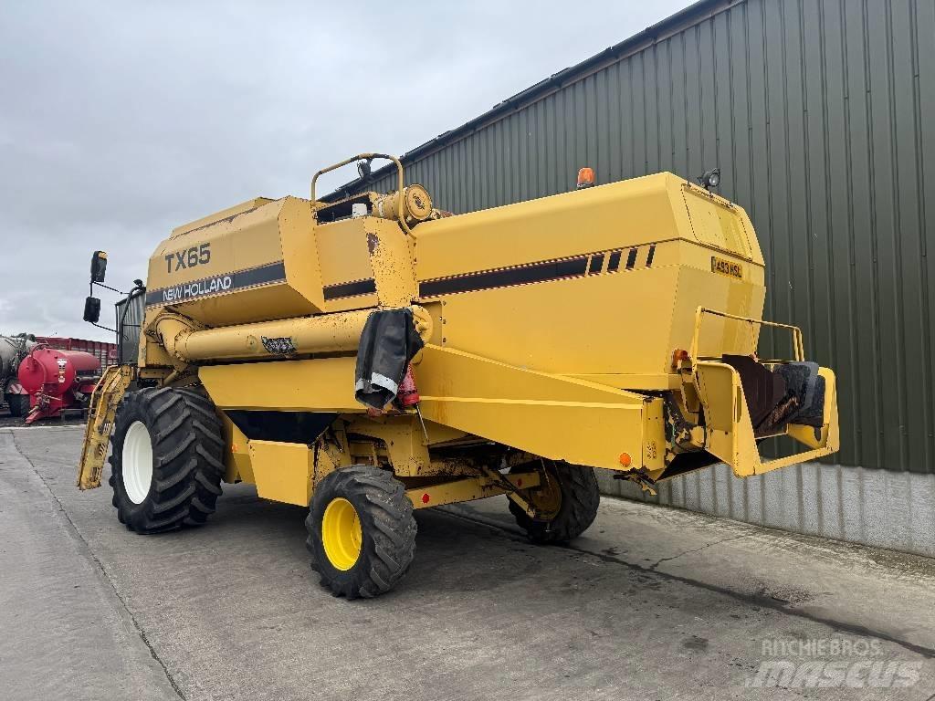 New Holland TX 65 حصادات