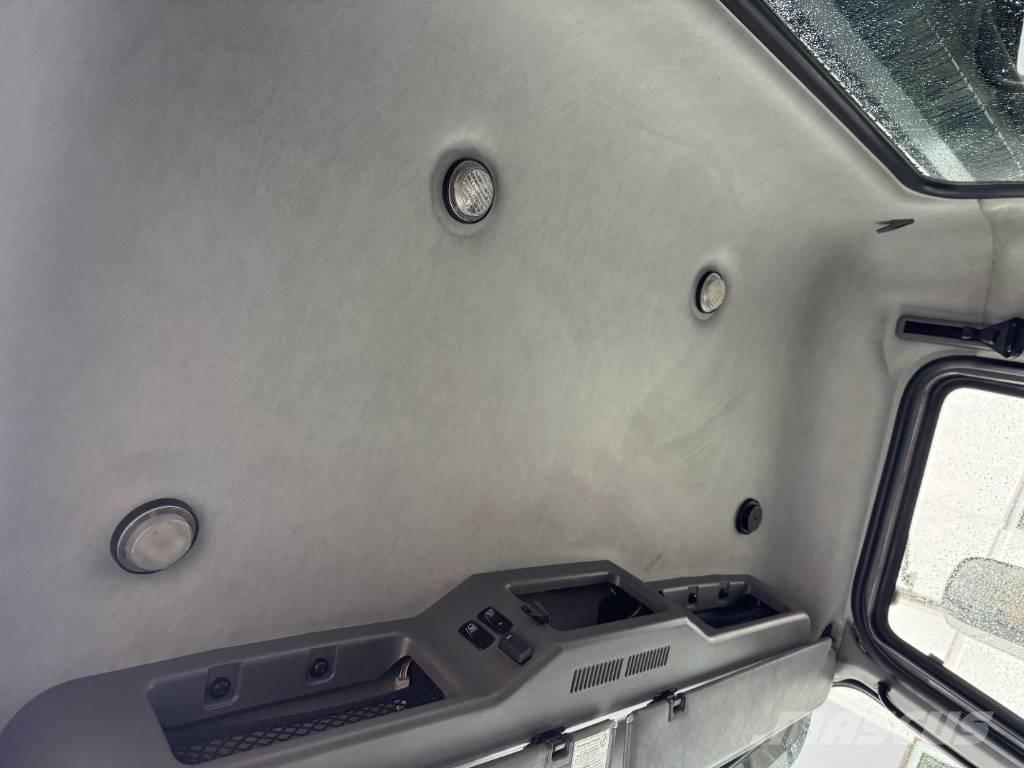 Mack GU 713 شاحنات قابلة للفك