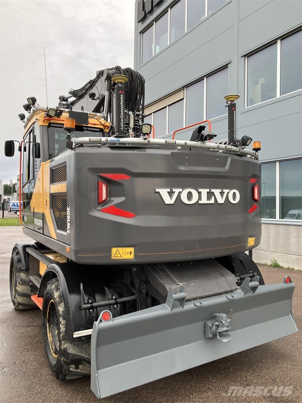 Volvo EW 160 E حفارات بعجل
