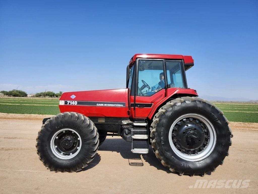 Case IH 7140 الجرارات