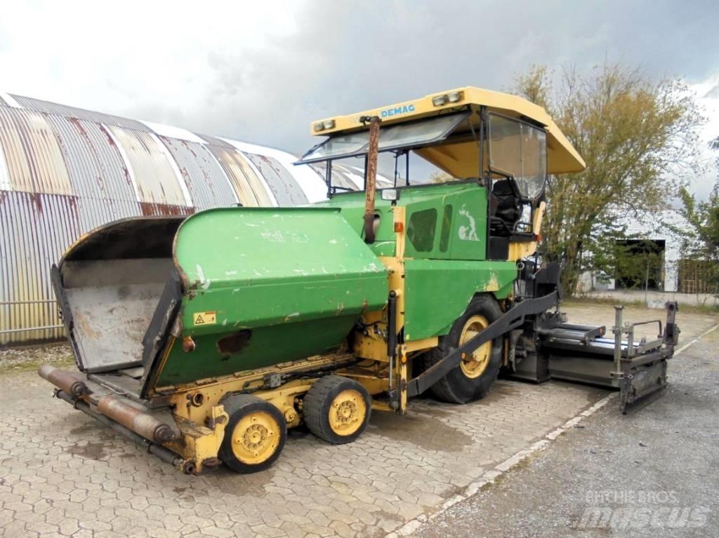 Demag DF 115 P معدات السفلتة