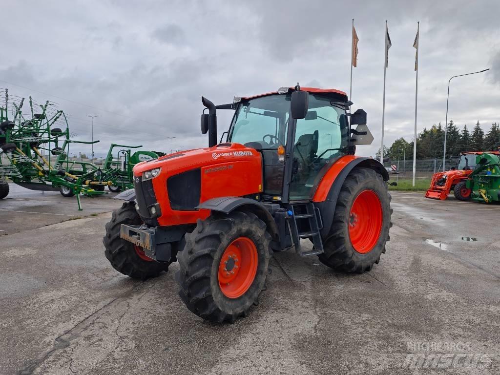 Kubota M135GX IV الجرارات