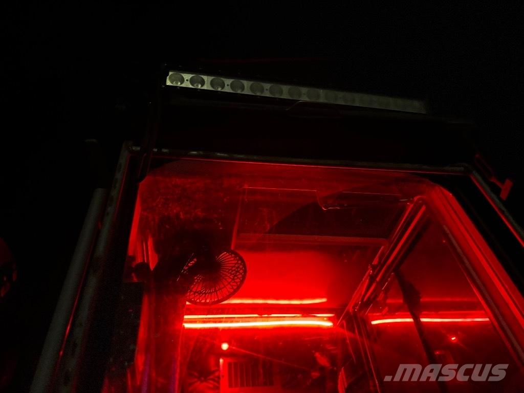 Scania R580B6X4HB شاحنات أشجار