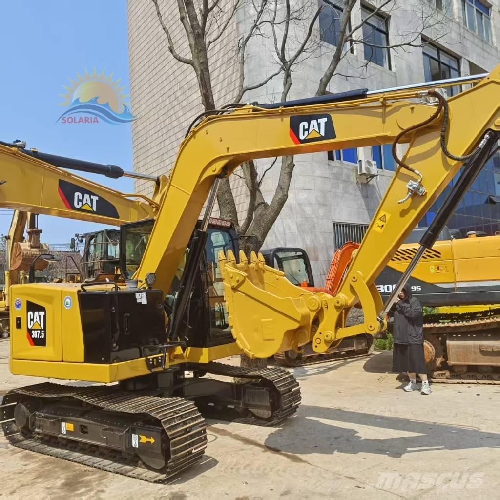 CAT 307.5 حفارات زحافة