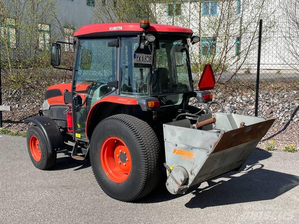 Kubota L4240 II HST جرارات مدمجة