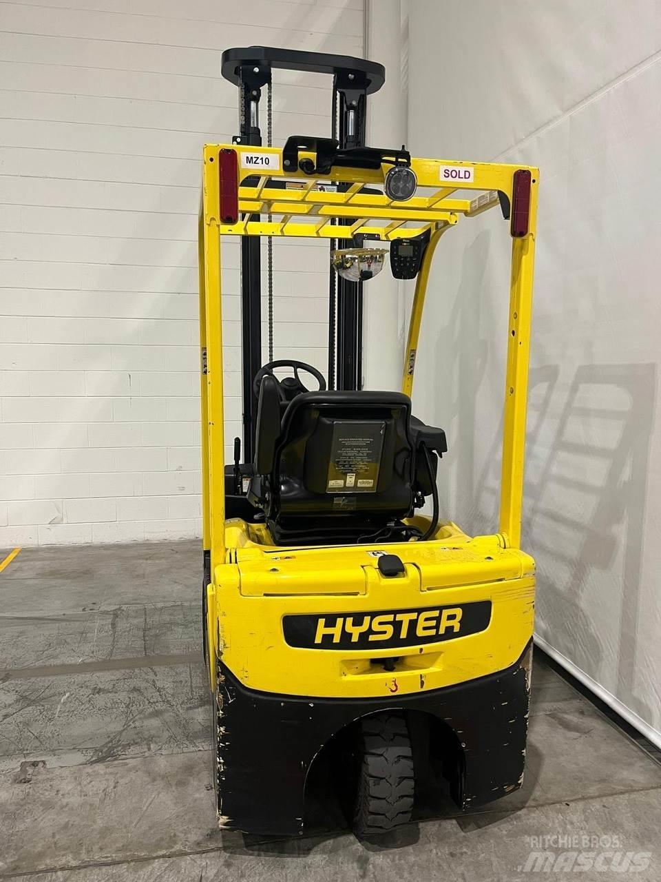 Hyster A1.5XNT شاحنات ذات رافعات شوكية تعمل بالكهرباء