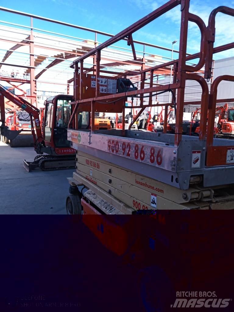 JLG 3246 ES رافعات مقصية الشكل