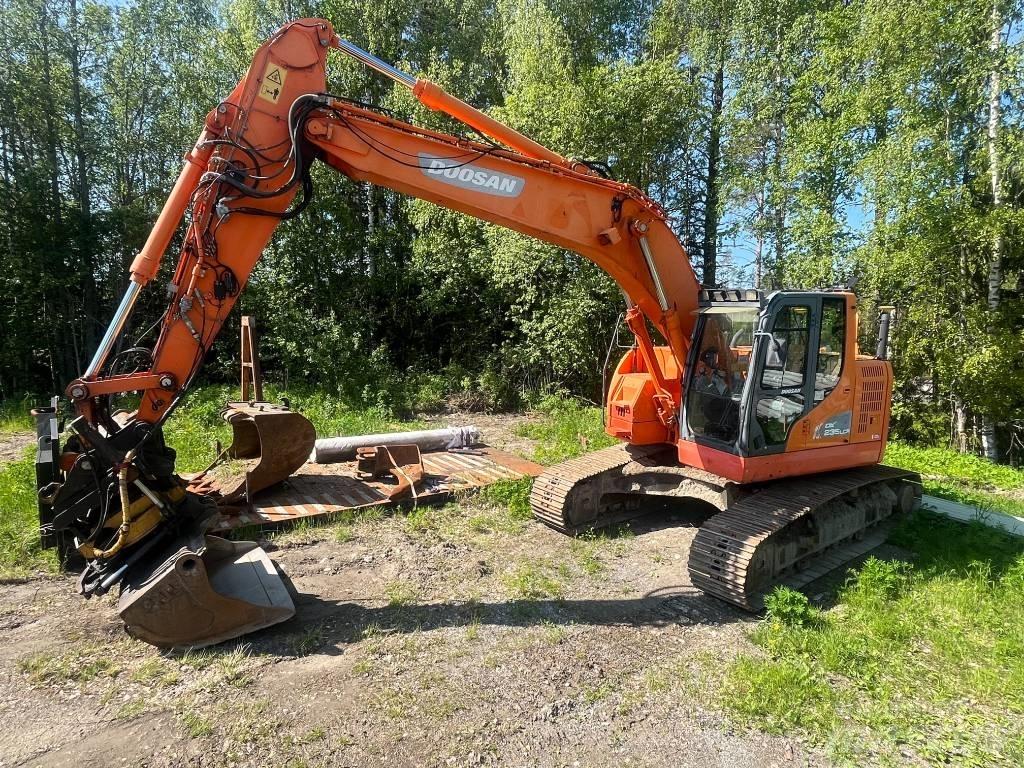 Doosan DX 235 LCR حفارات زحافة