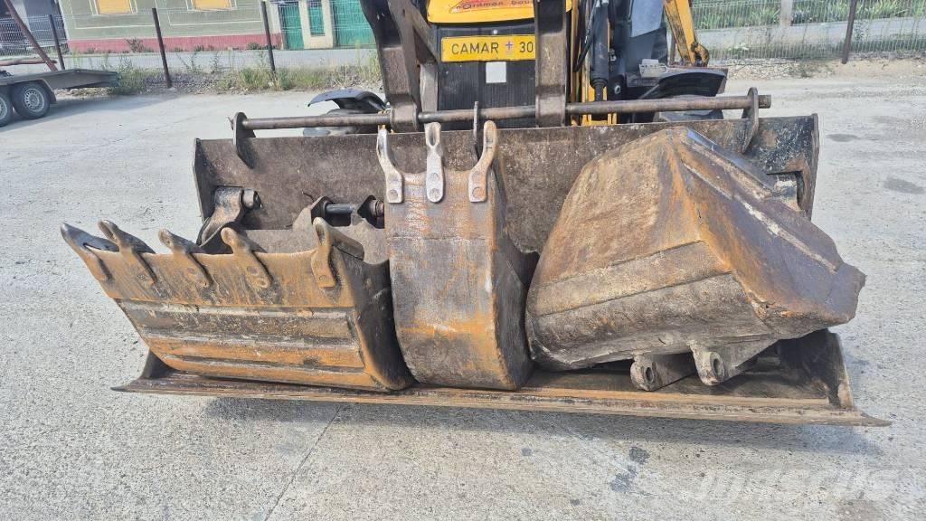 JCB 3 CX لوادر ذات جرافات عكسية
