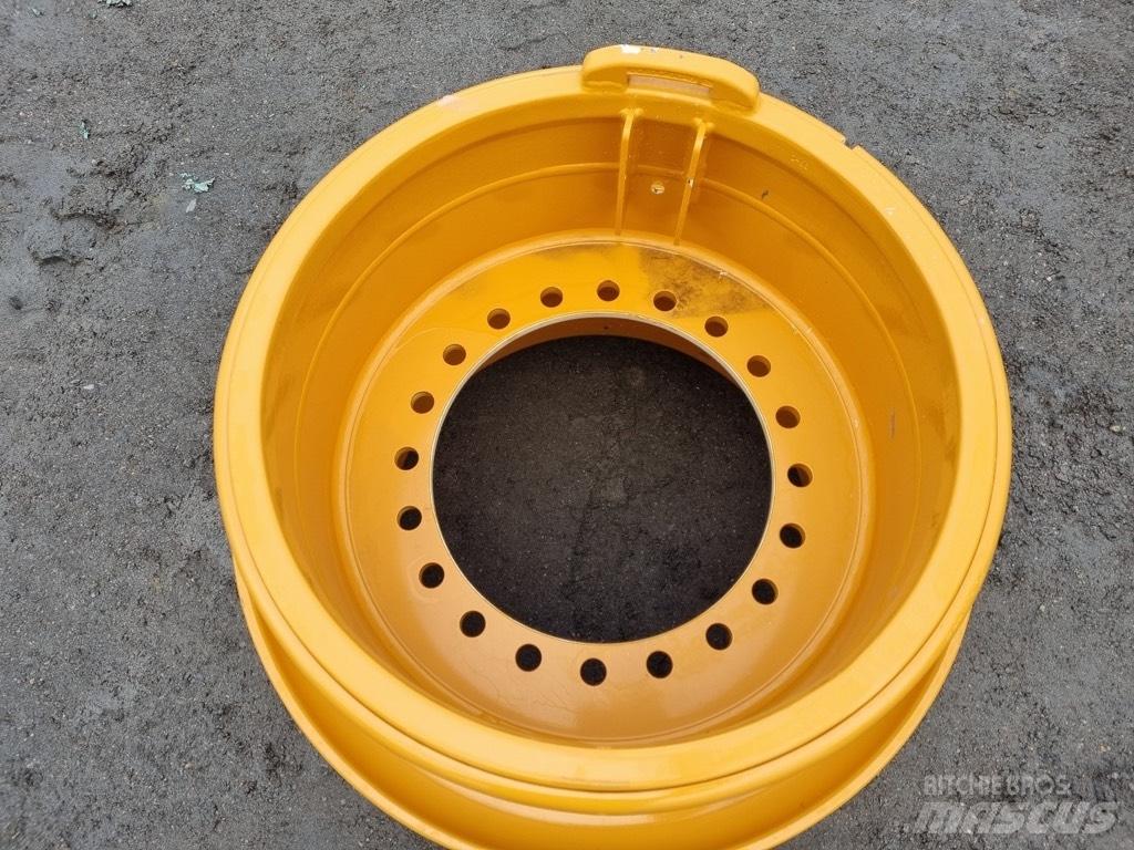 CASE 921 E rims الإطارات والعجلات والحافات