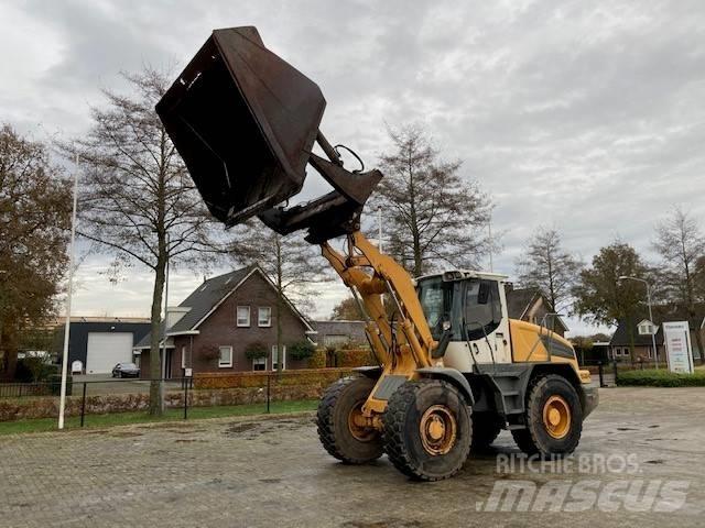 Liebherr 524 لوادر بعجل