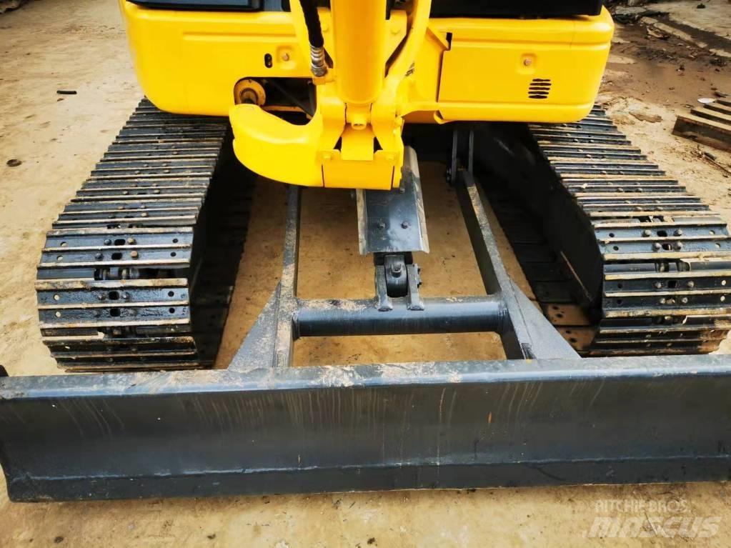 Komatsu PC 50 MR حفارات صغيرة أقل من 7 طن (حفارات صغيرة)