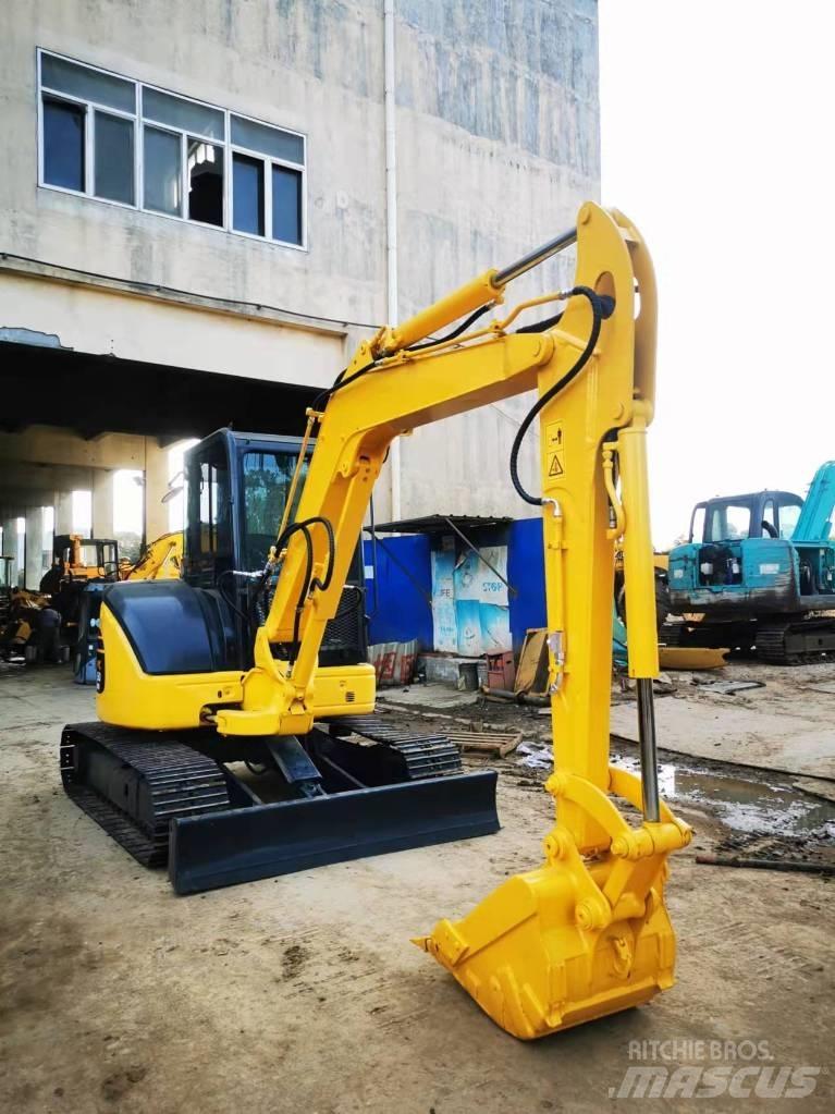 Komatsu PC 50 MR حفارات صغيرة أقل من 7 طن (حفارات صغيرة)