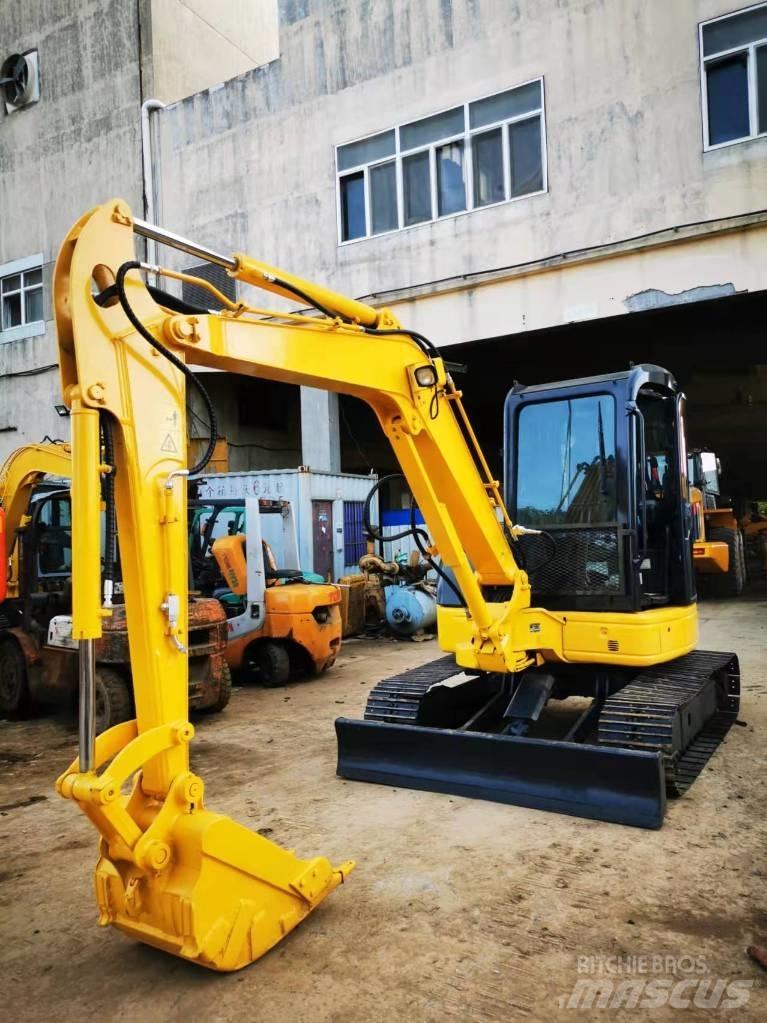 Komatsu PC 50 MR حفارات صغيرة أقل من 7 طن (حفارات صغيرة)