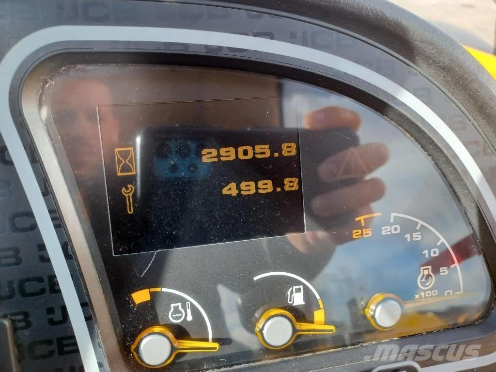 JCB 531-70 مناولات متداخلة