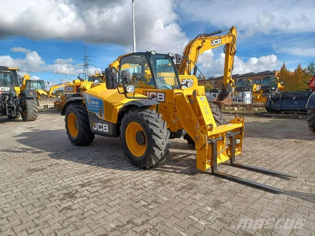 JCB 531-70 مناولات متداخلة