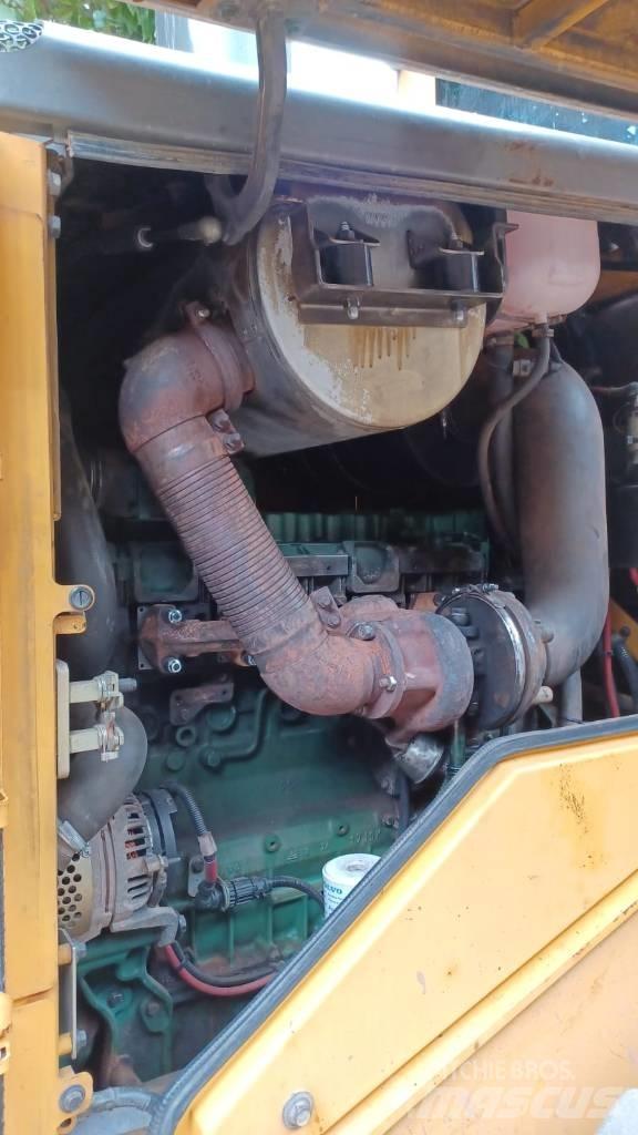 Volvo L 60 F لوادر بعجل