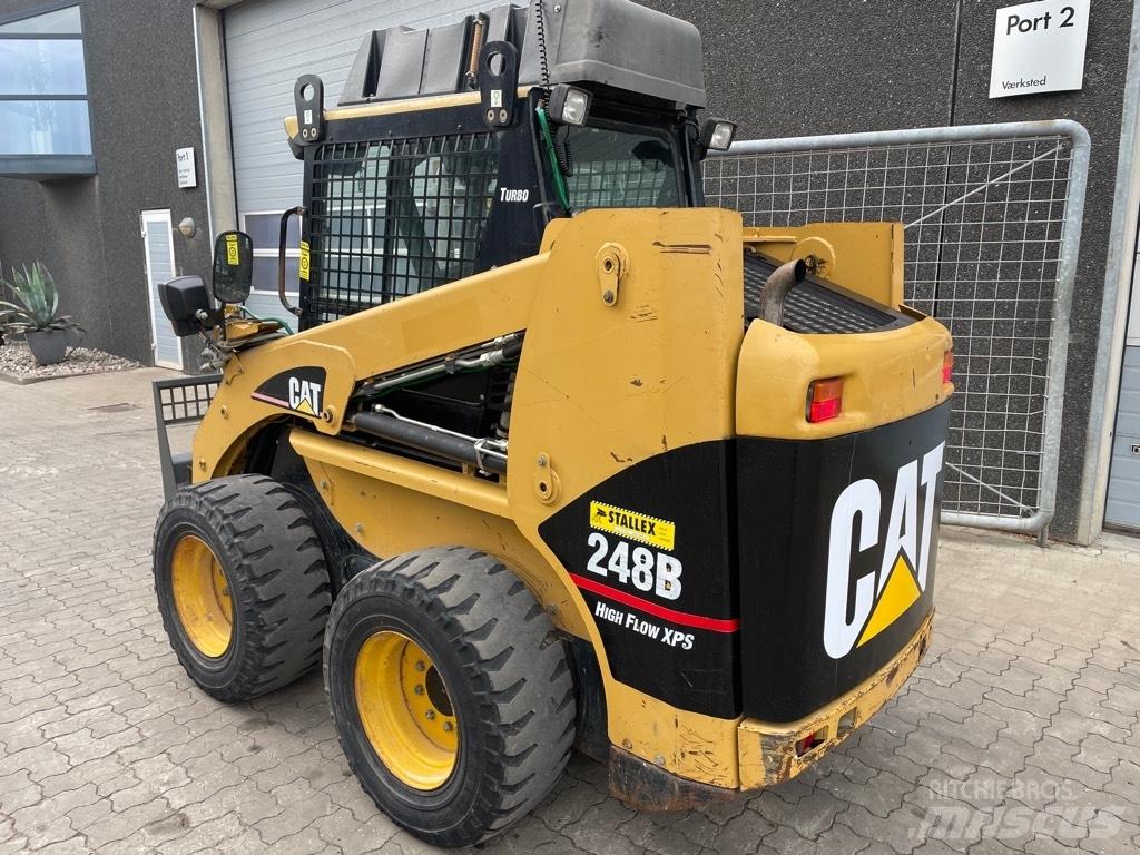CAT 248B High Flow لوادر انزلاقية التوجيه
