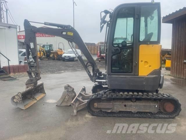 Volvo ECR 25 D حفارات صغيرة أقل من 7 طن (حفارات صغيرة)