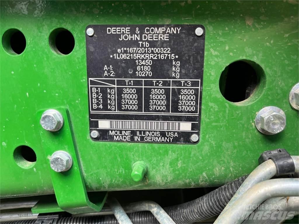 John Deere 6R215 الجرارات