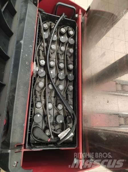 Manitou ES412 AC شاحنات مناولة ذاتية الدفع