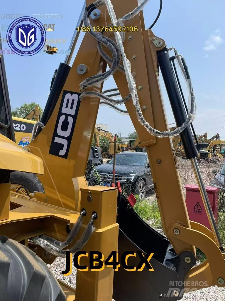 JCB 4 CX لوادر ذات جرافات عكسية