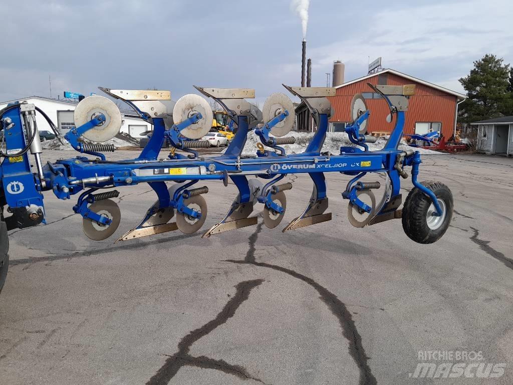 Överum CX 4975 H محاريث عكسية