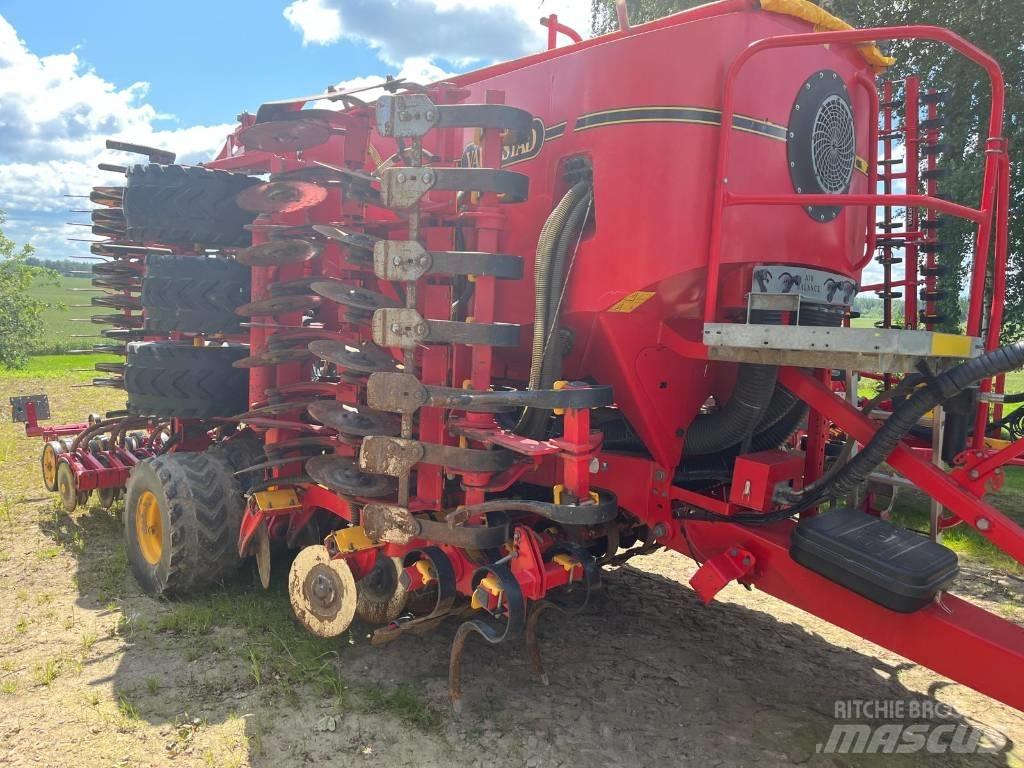 Väderstad SPIRIT600C مثاقيب مدمجة