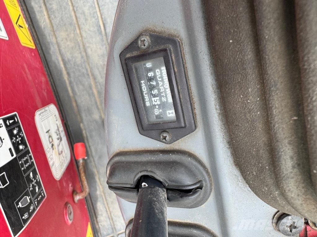 Yanmar SV08 (1D812) حفارات صغيرة أقل من 7 طن (حفارات صغيرة)