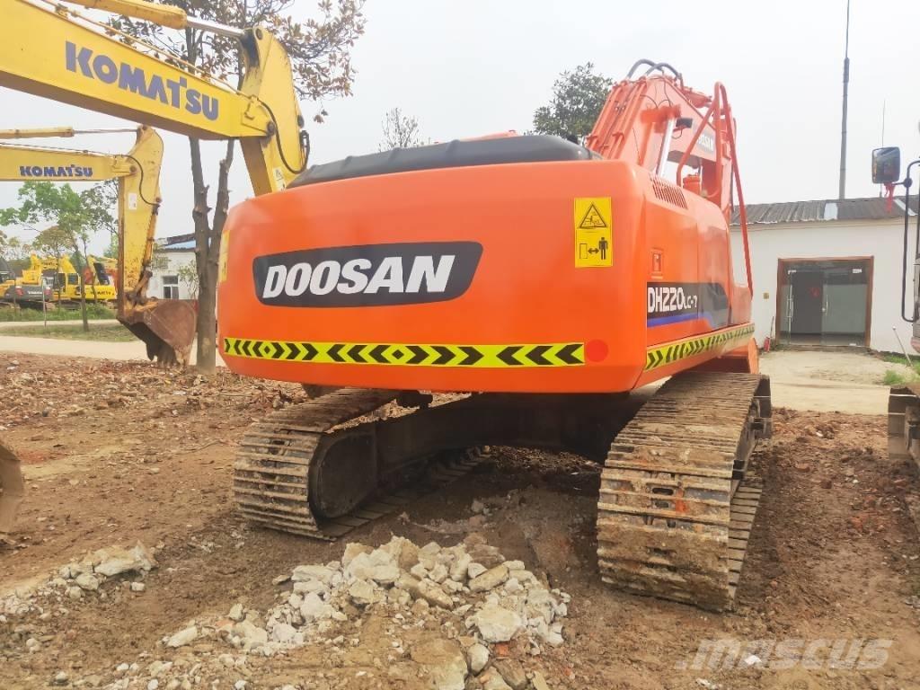 Doosan DH220LC-7 حفارات زحافة