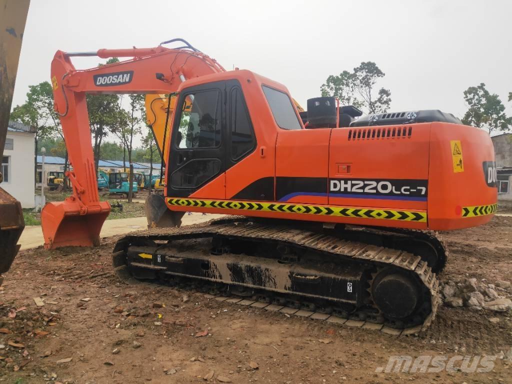 Doosan DH220LC-7 حفارات زحافة