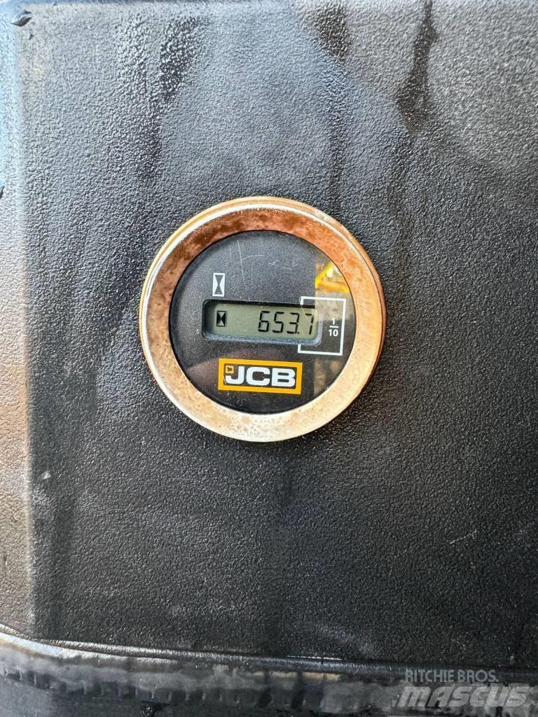 JCB 19 C-IE حفارات صغيرة أقل من 7 طن (حفارات صغيرة)
