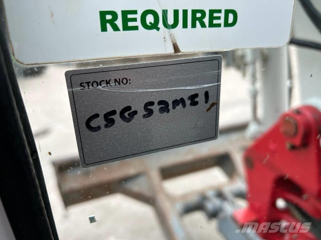 Takeuchi TB 230 حفارات صغيرة أقل من 7 طن (حفارات صغيرة)