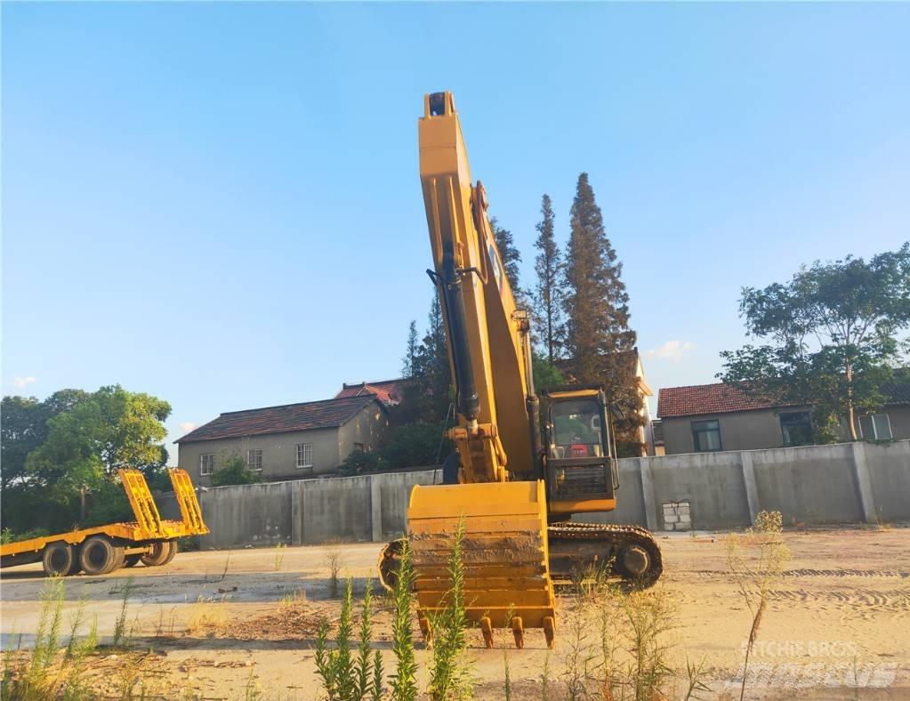 CAT 325 D L حفارات زحافة